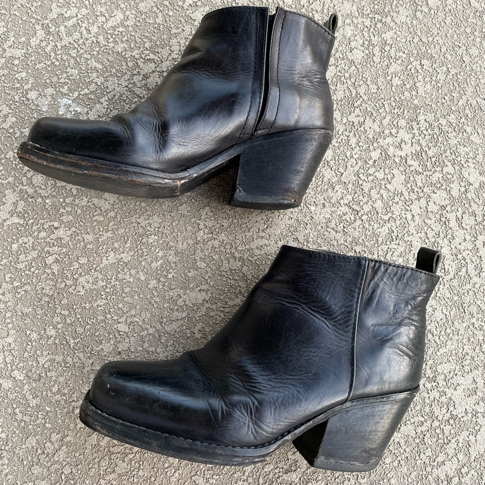 Acne Studios Black Leather Square Toe Ankle Boots Booties SZ 38/7.5-8